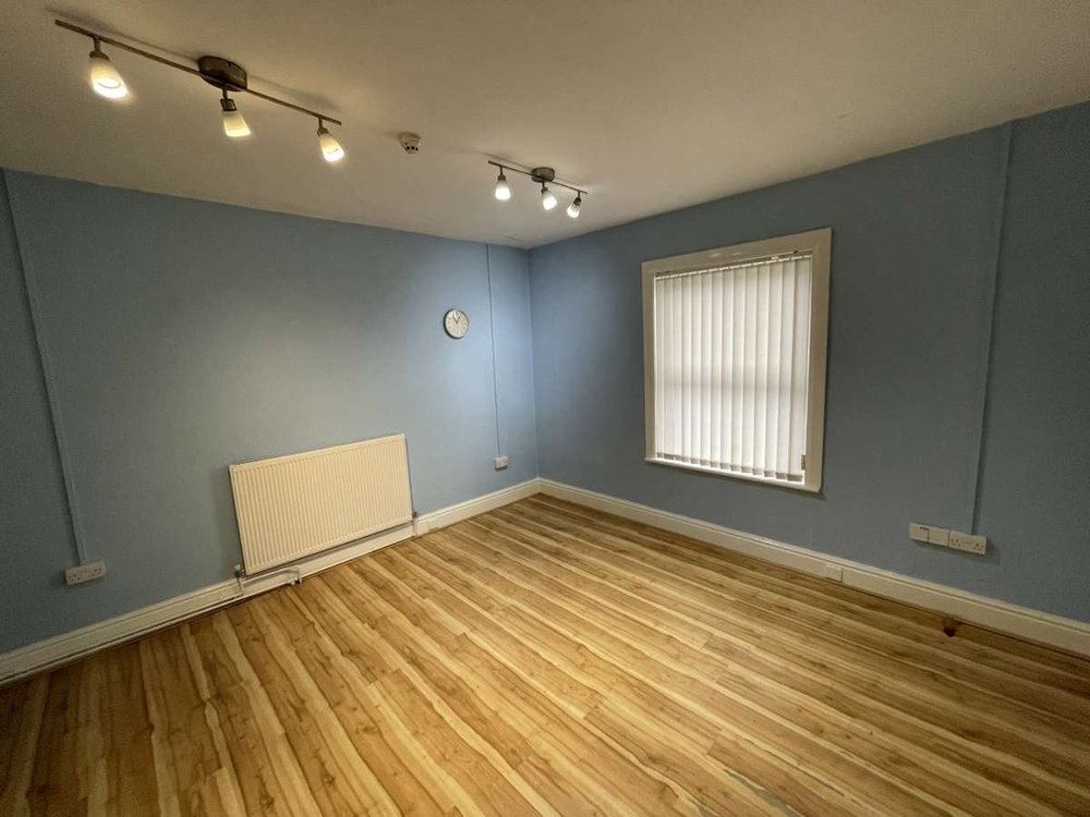 Office in Chesterfield - photo 2