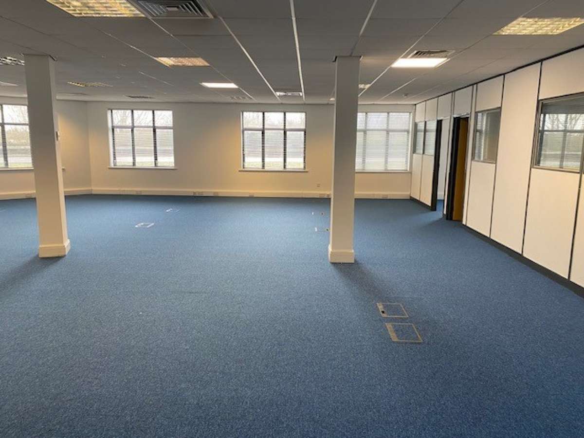 Office in St Ives (Cambs) - photo 4