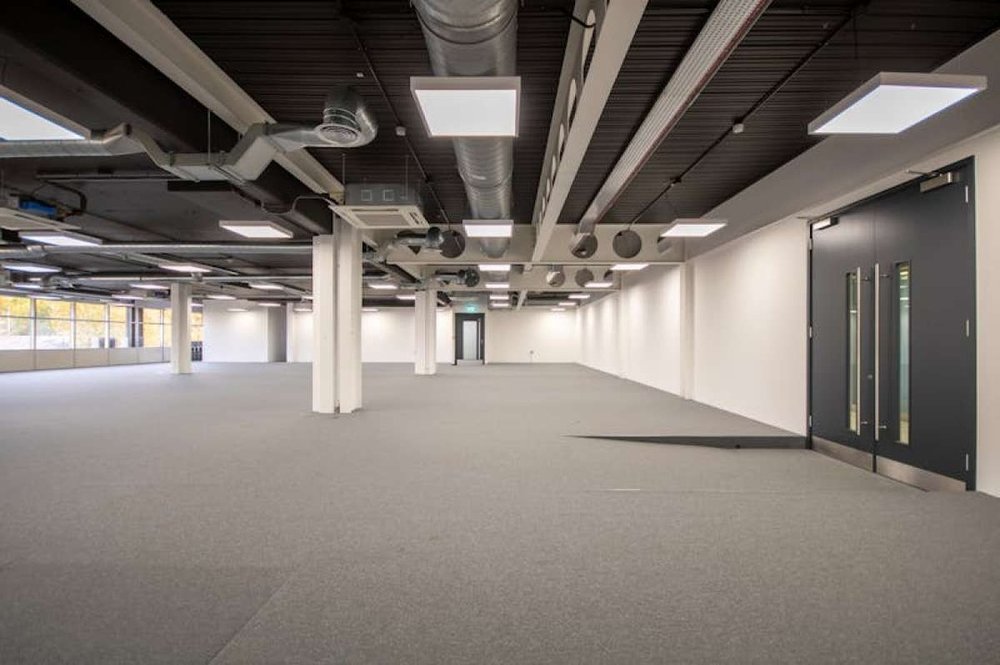 Office in Basingstoke - photo 4