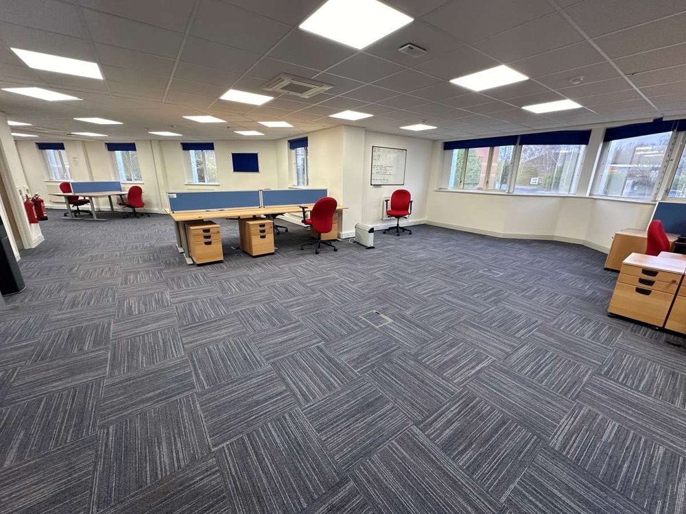 Office in Leicester - photo 4