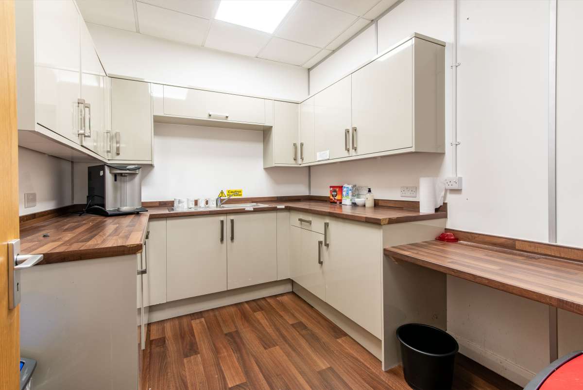 Office in Nottingham - photo 4