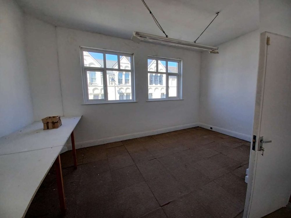 Office in Camborne - photo 2