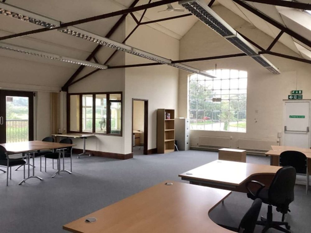 Office in Devizes - photo 2