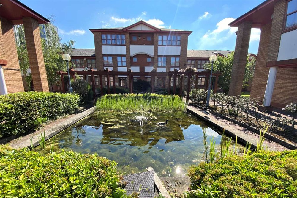 Office in Witham - photo 3