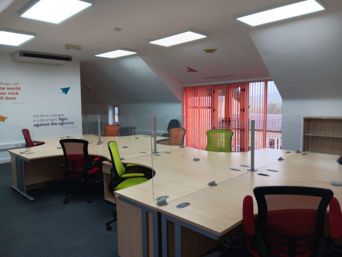 Office in Stamford - photo 3