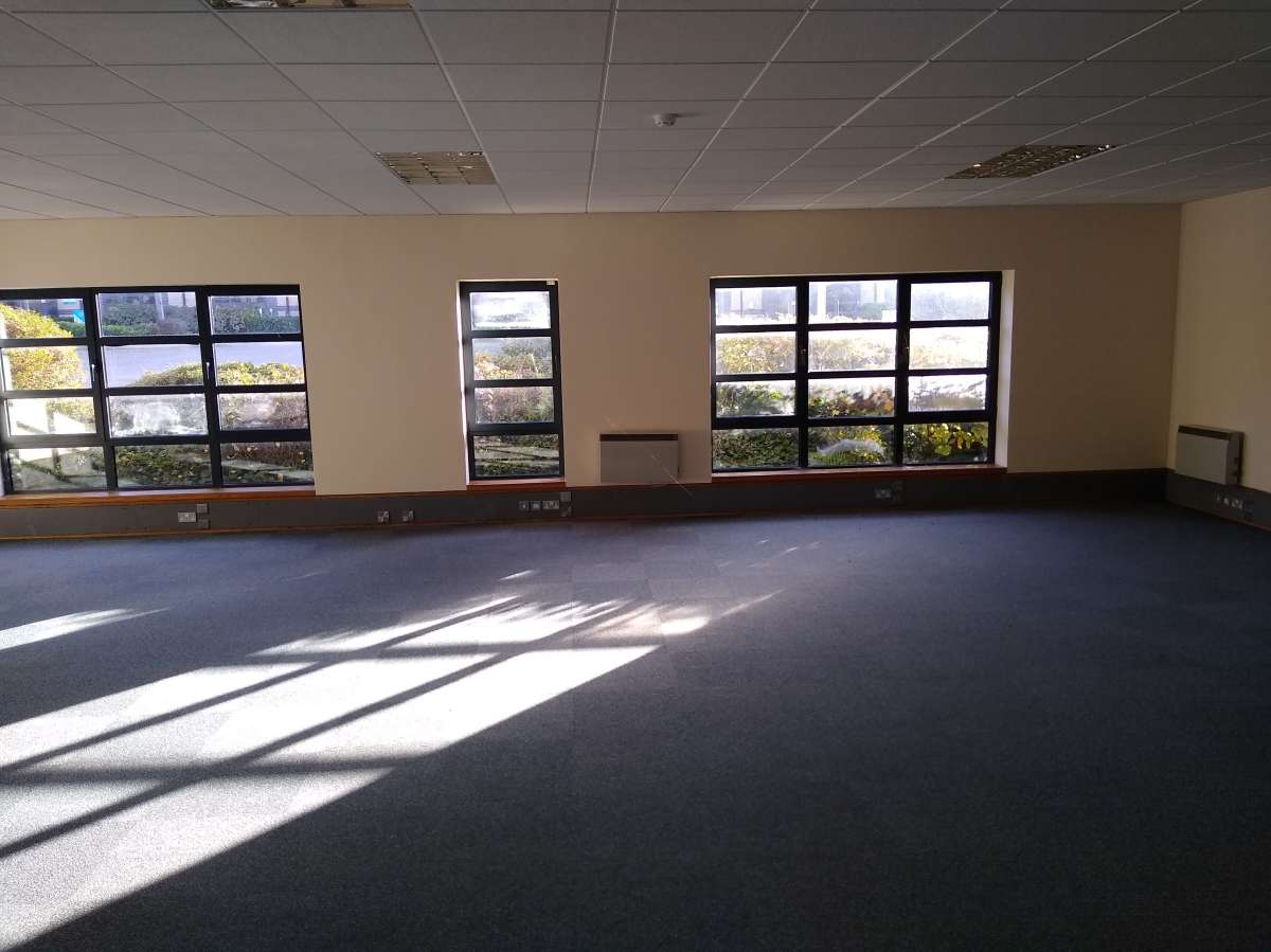 Office in Fareham - photo 2