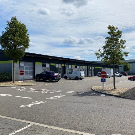 Industrial Unit in Aylesbury - photo 3