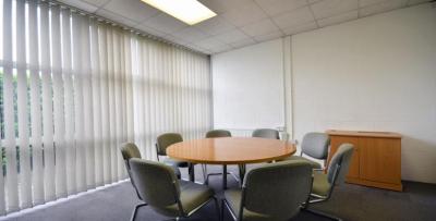 Office in Didcot - photo 3