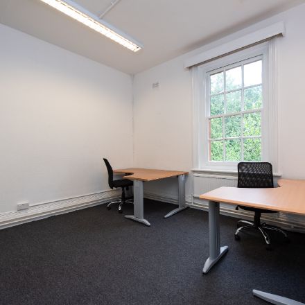 Office in Bordon - photo 3