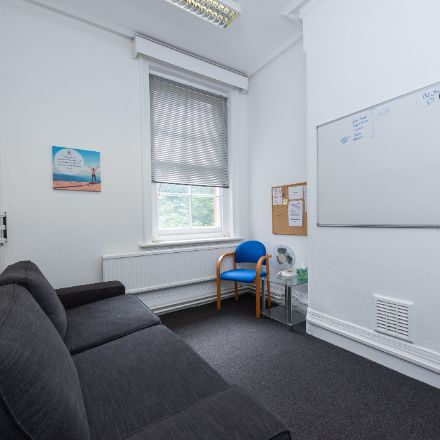 Office in Bordon - photo 3