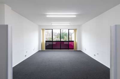 Office in London - photo 3