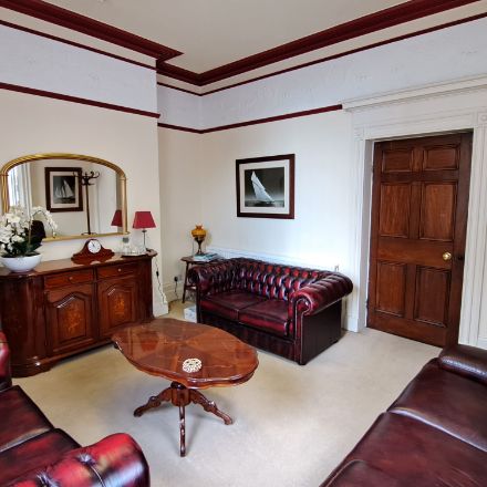 Office in Macclesfield - photo 2