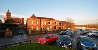 Office in Rochdale - photo 3