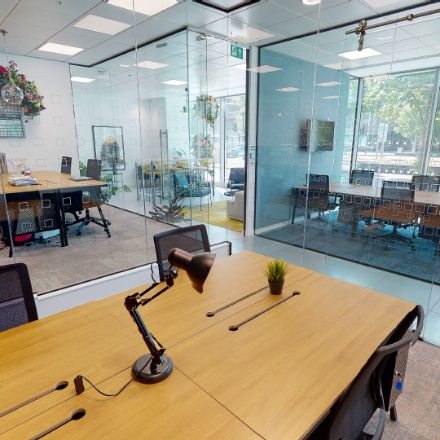 Office in Slough - photo 3