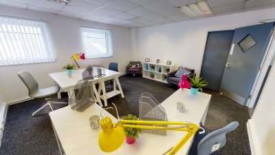 Office in Willenhall - photo 4