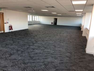 Office in Wolverhampton - photo 4