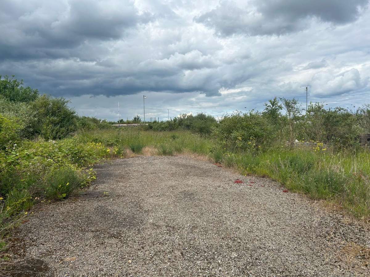 Other in Purfleet - photo 3