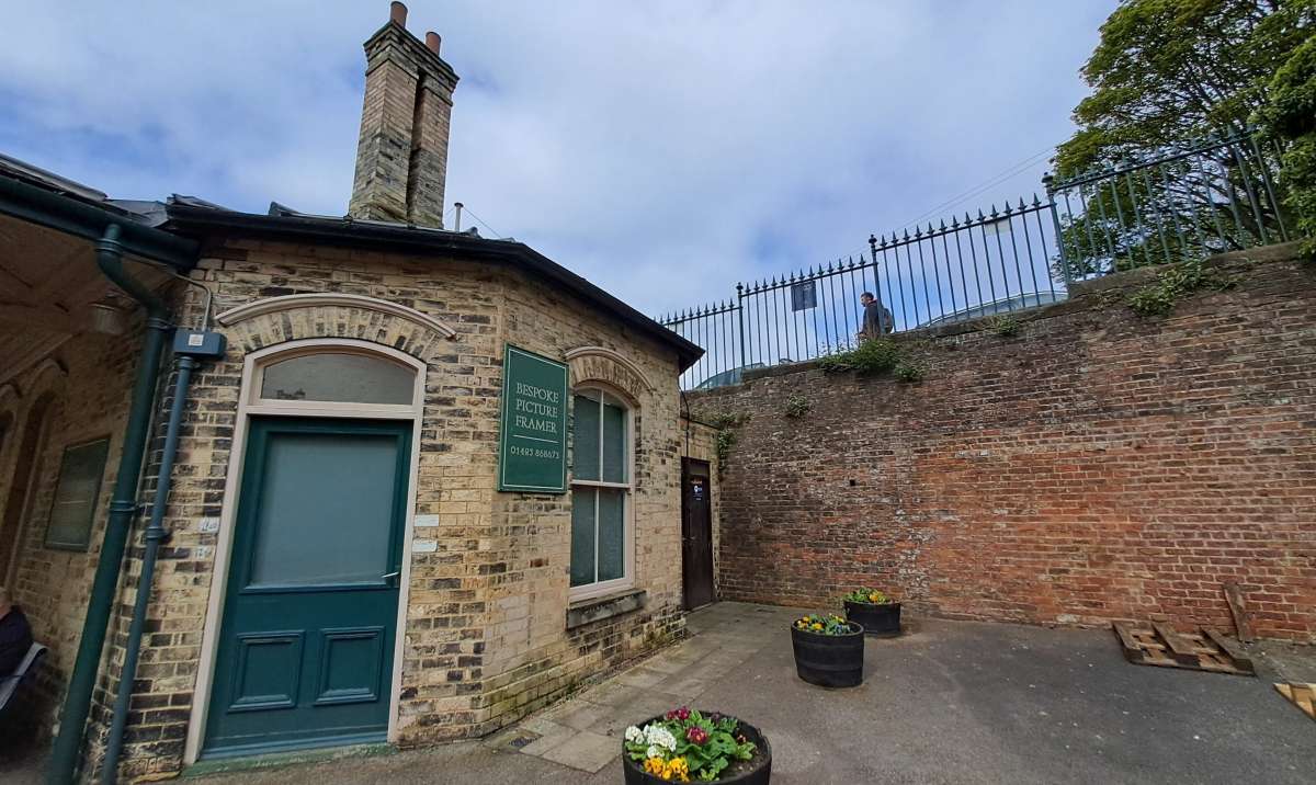 Other in Knaresborough - photo 4