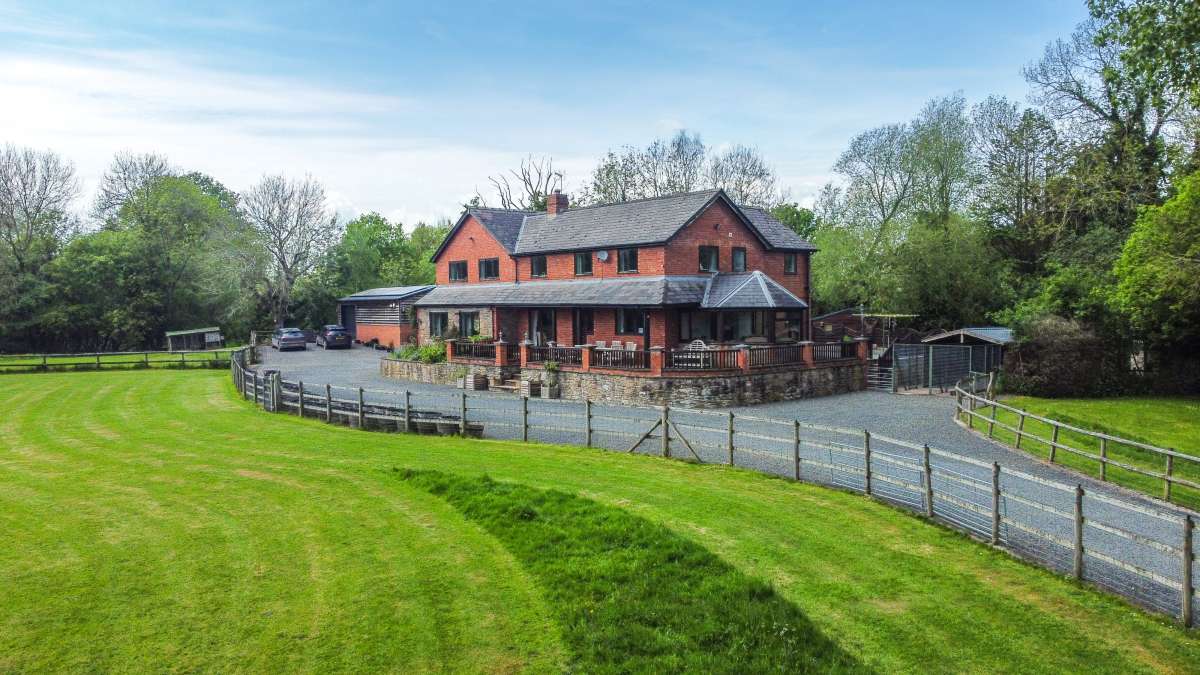 Other in Hereford - photo 4