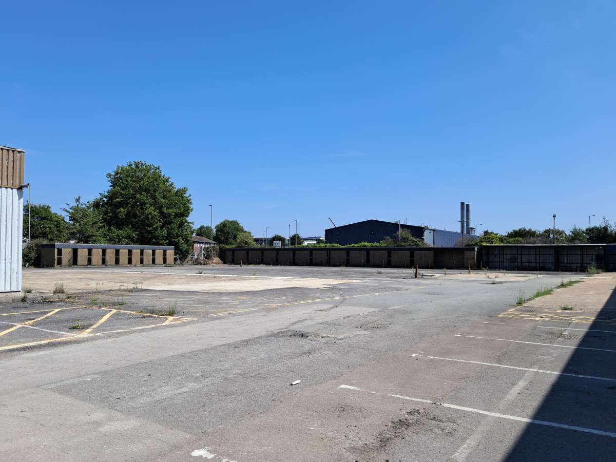 Other in Guildford - photo 2