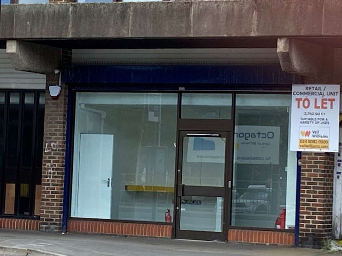 Retail/Shop in Fareham - photo 2