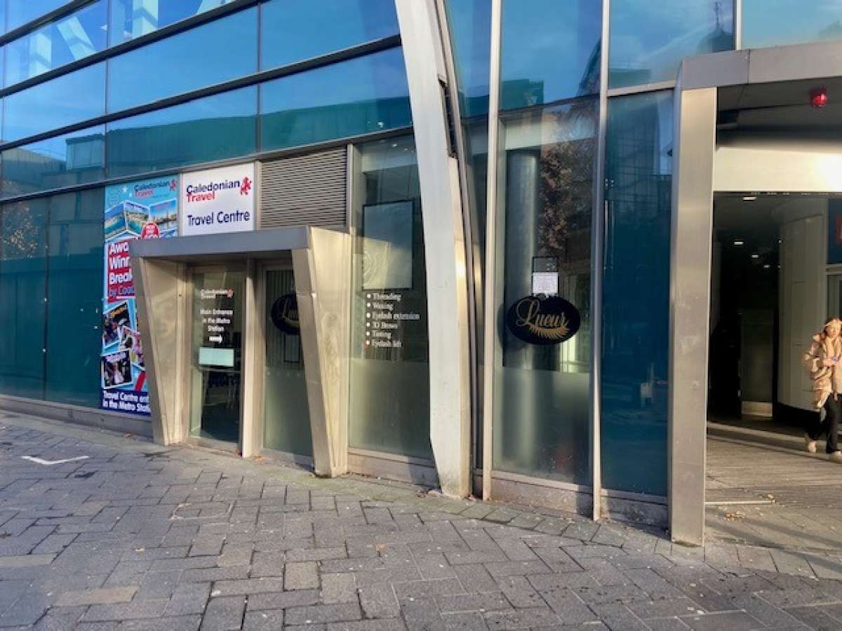 Retail/Shop in Newcastle Upon Tyne - photo 2