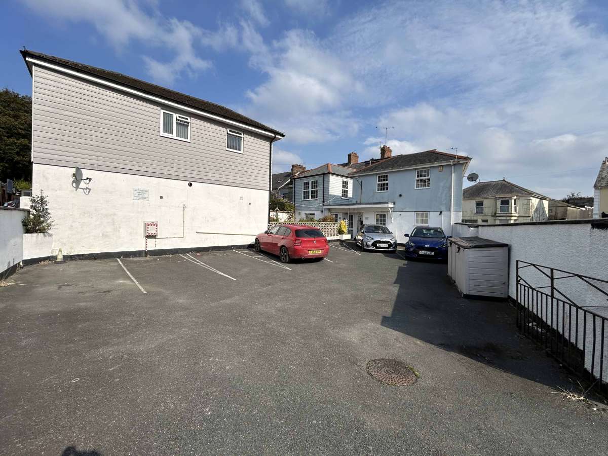 Retail/Shop in Liskeard - photo 2