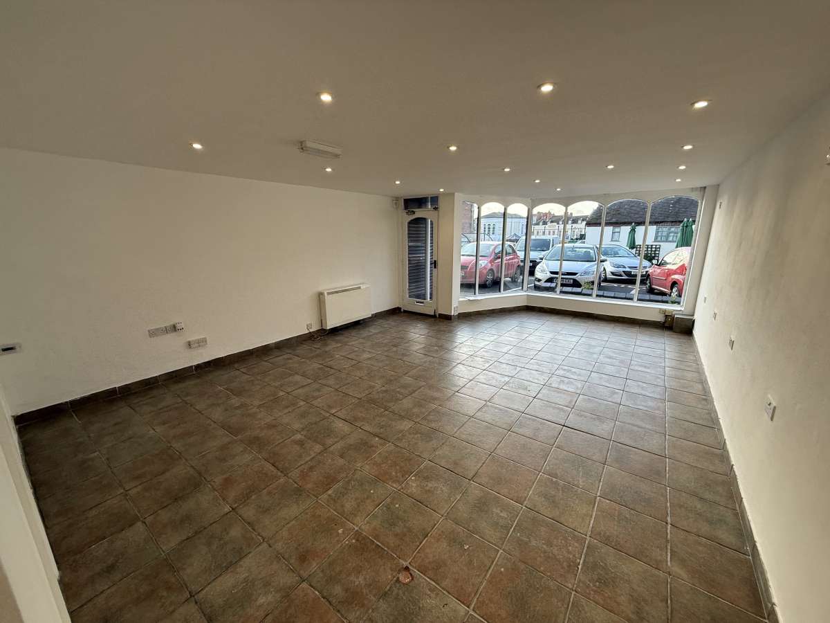 Retail/Shop in Lutterworth - photo 3