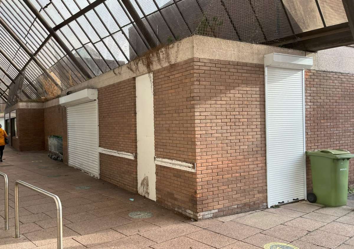 Retail/Shop in Bristol - photo 2