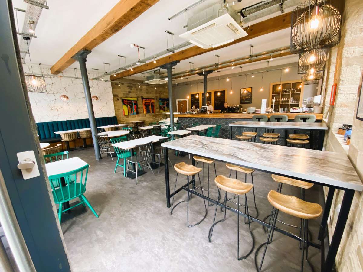 Retail/Shop in Halifax - photo 2