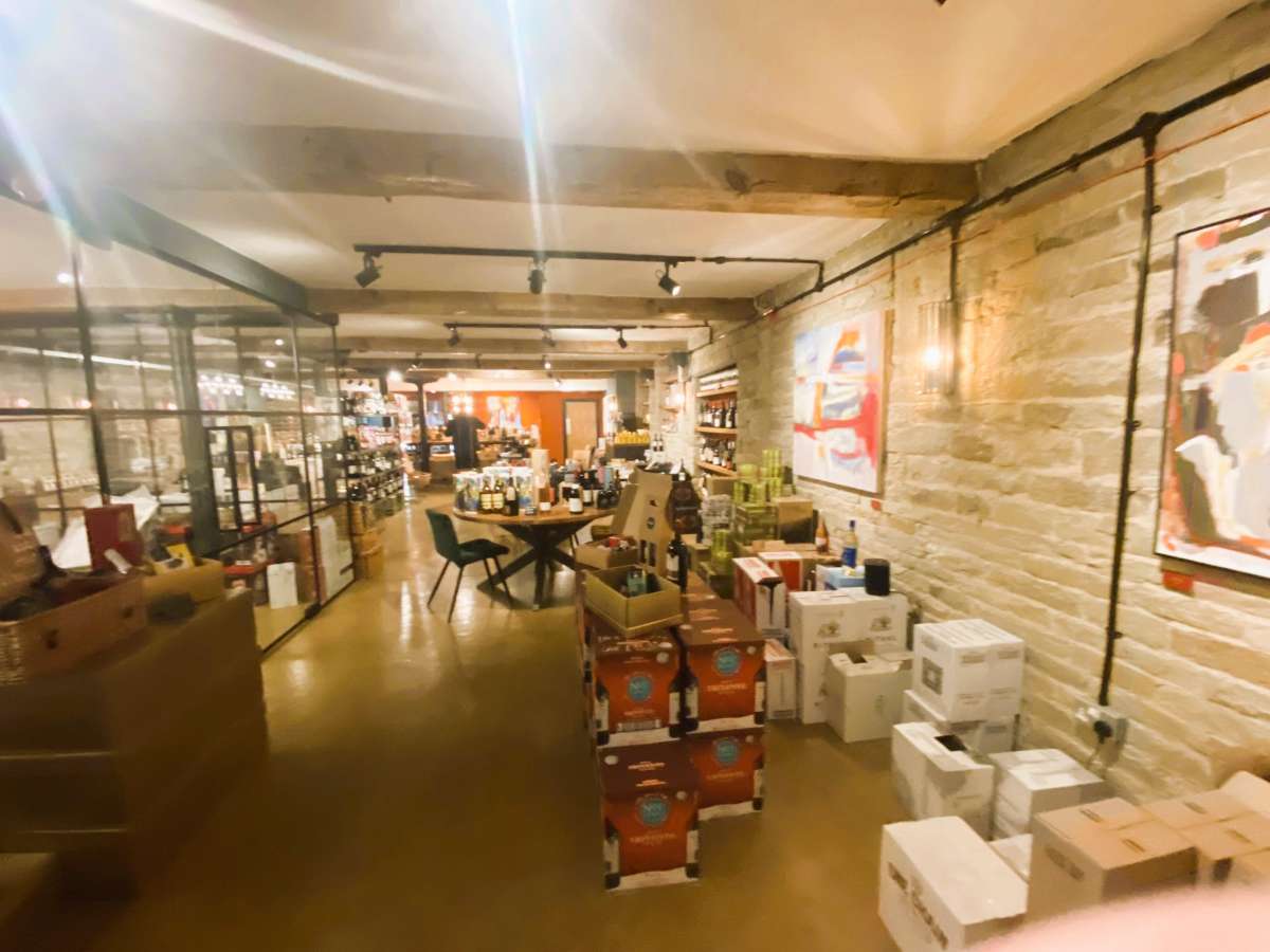 Retail/Shop in Halifax - photo 4