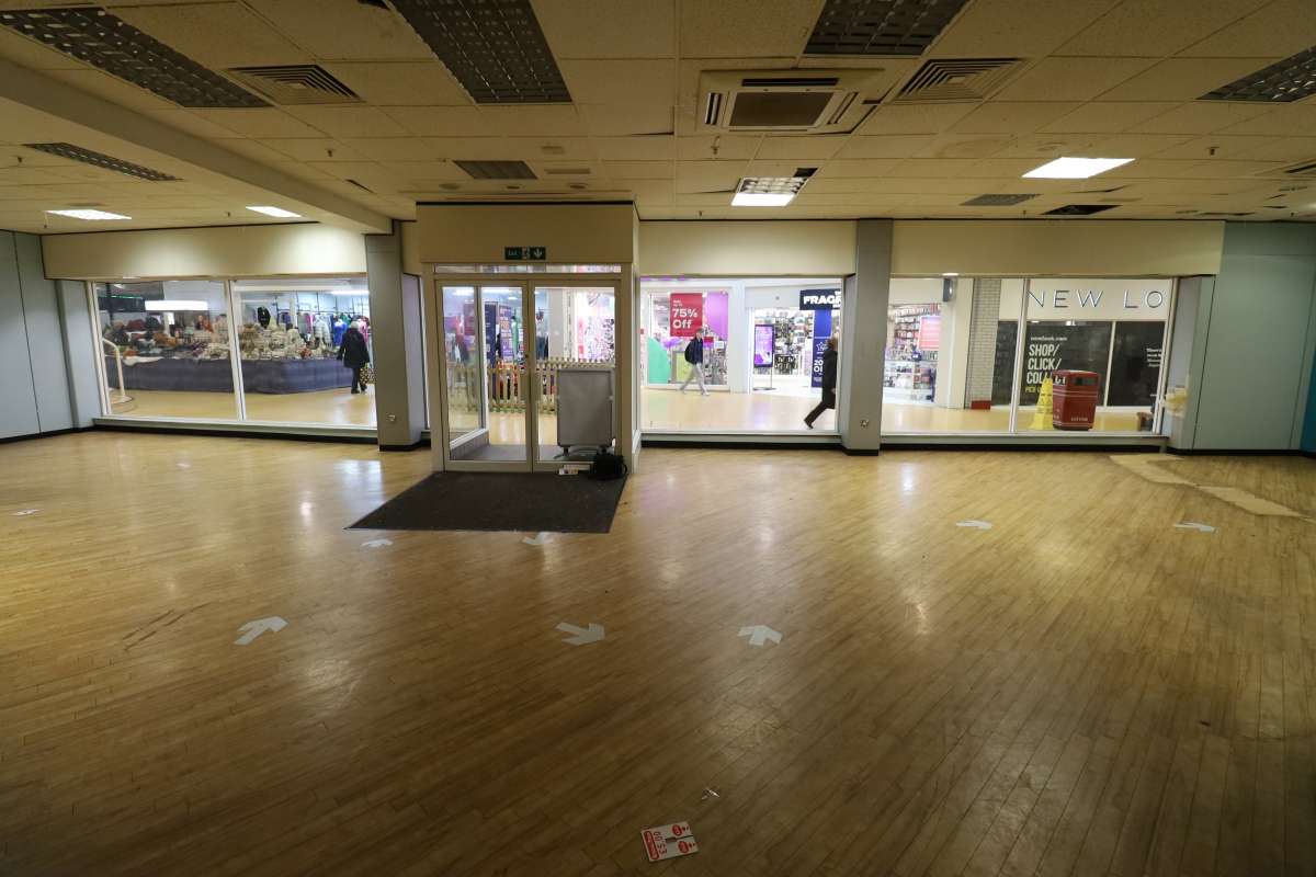 Retail/Shop in Hinckley - photo 3