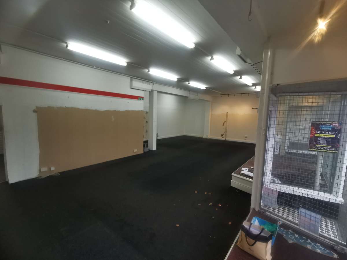 Retail/Shop in Great Yarmouth - photo 2