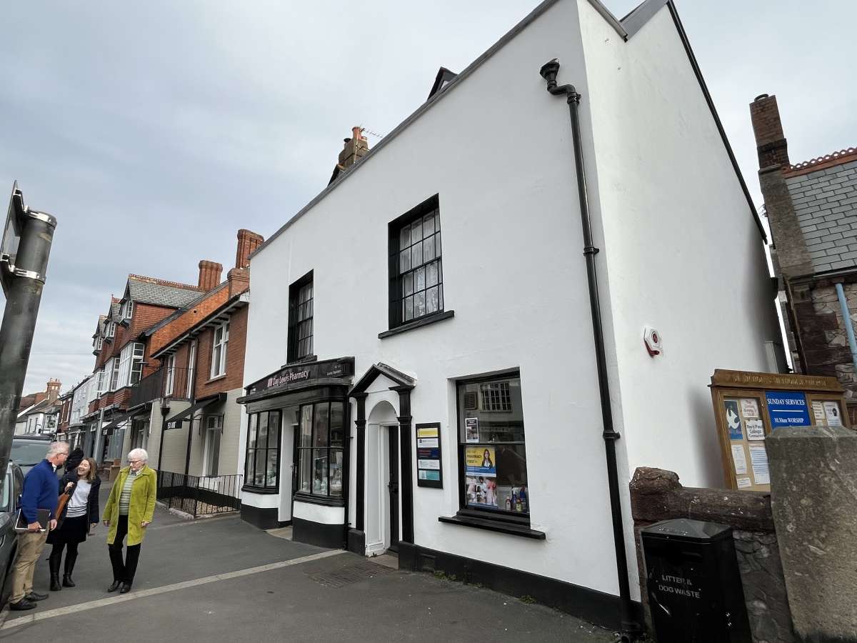 Retail/Shop in Exeter - photo 3