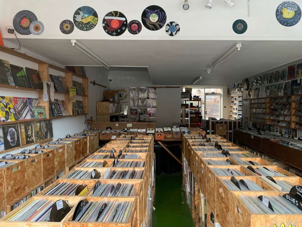 Retail/Shop in London - photo 3