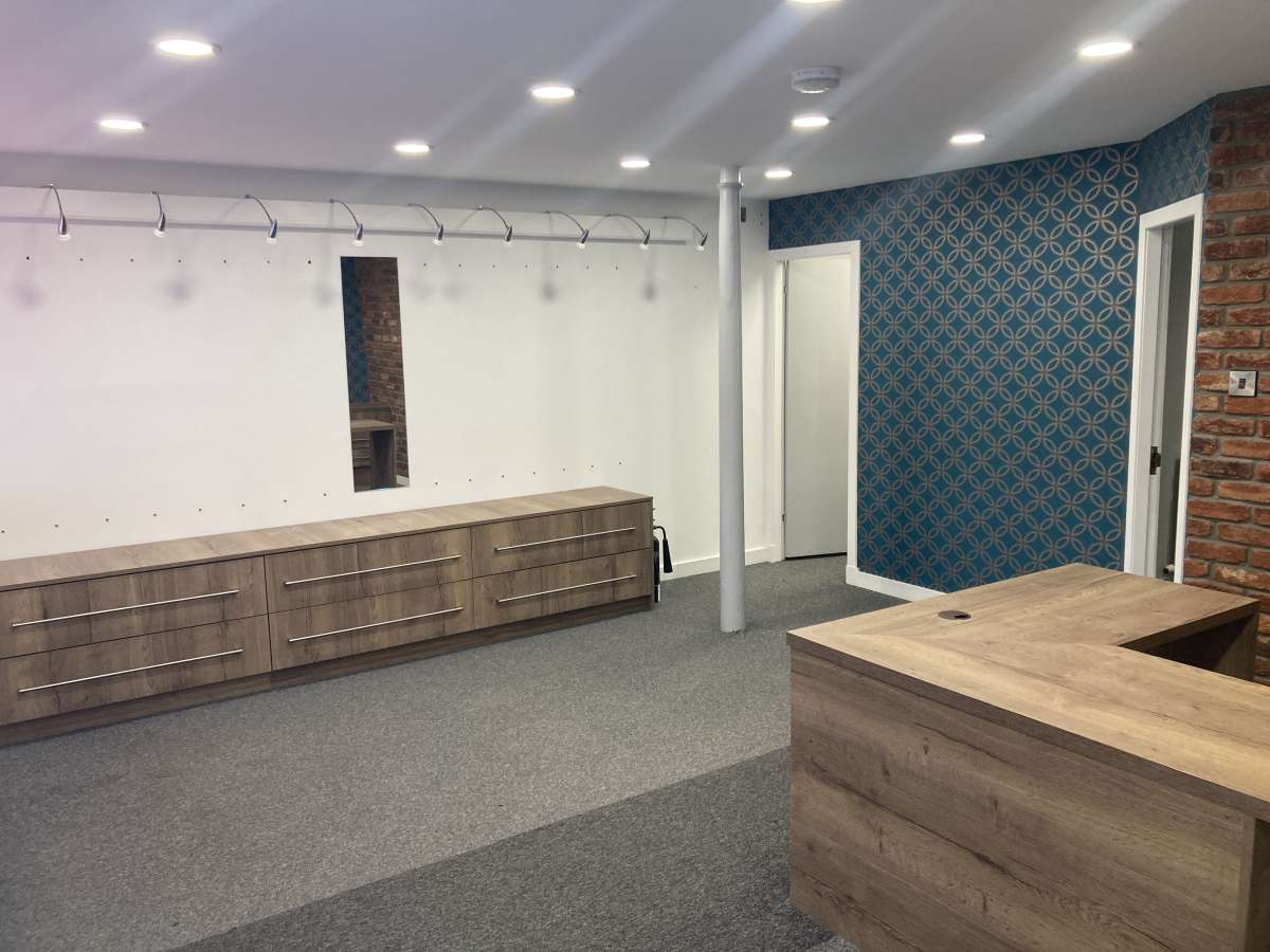 Retail/Shop in Ardrossan - photo 2