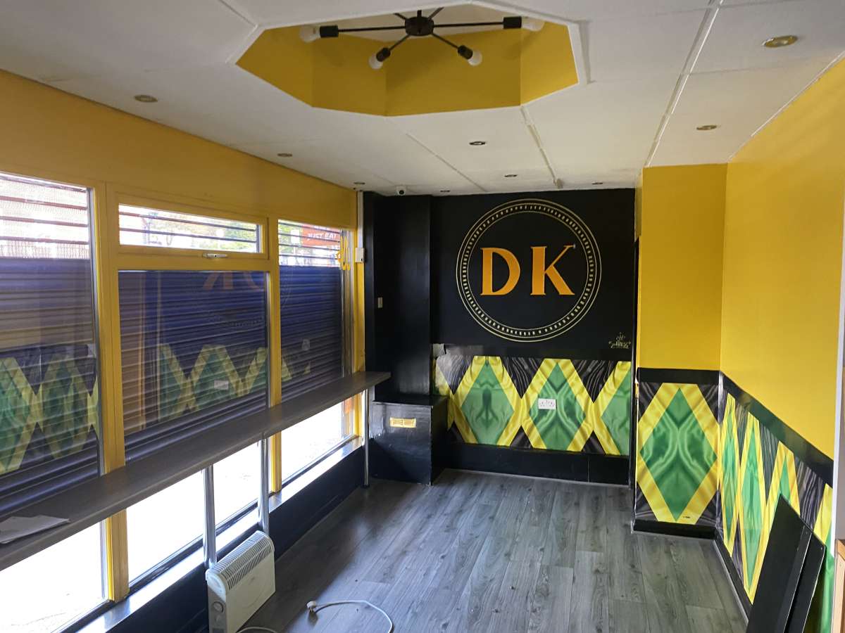 Retail/Shop in West Bromwich - photo 2