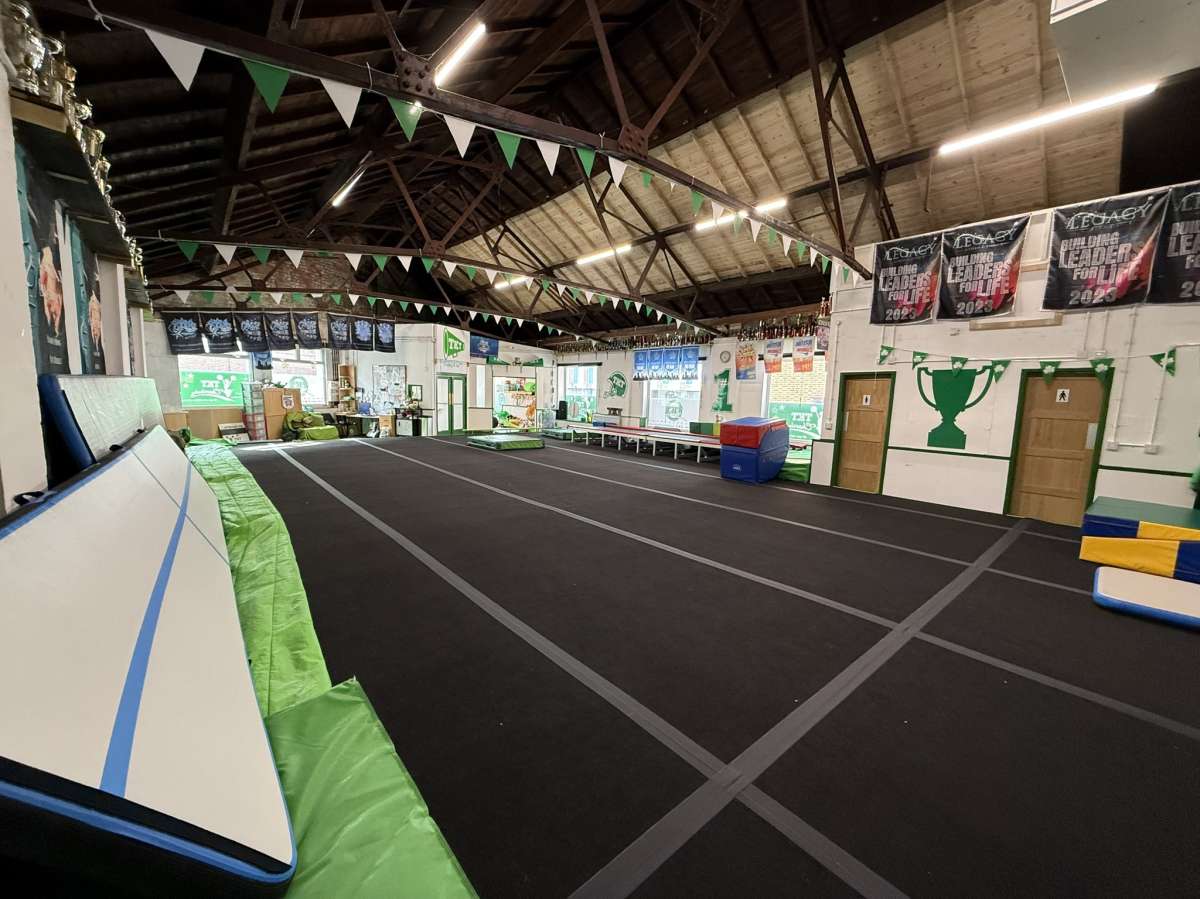 Retail/Shop in Hinckley - photo 2