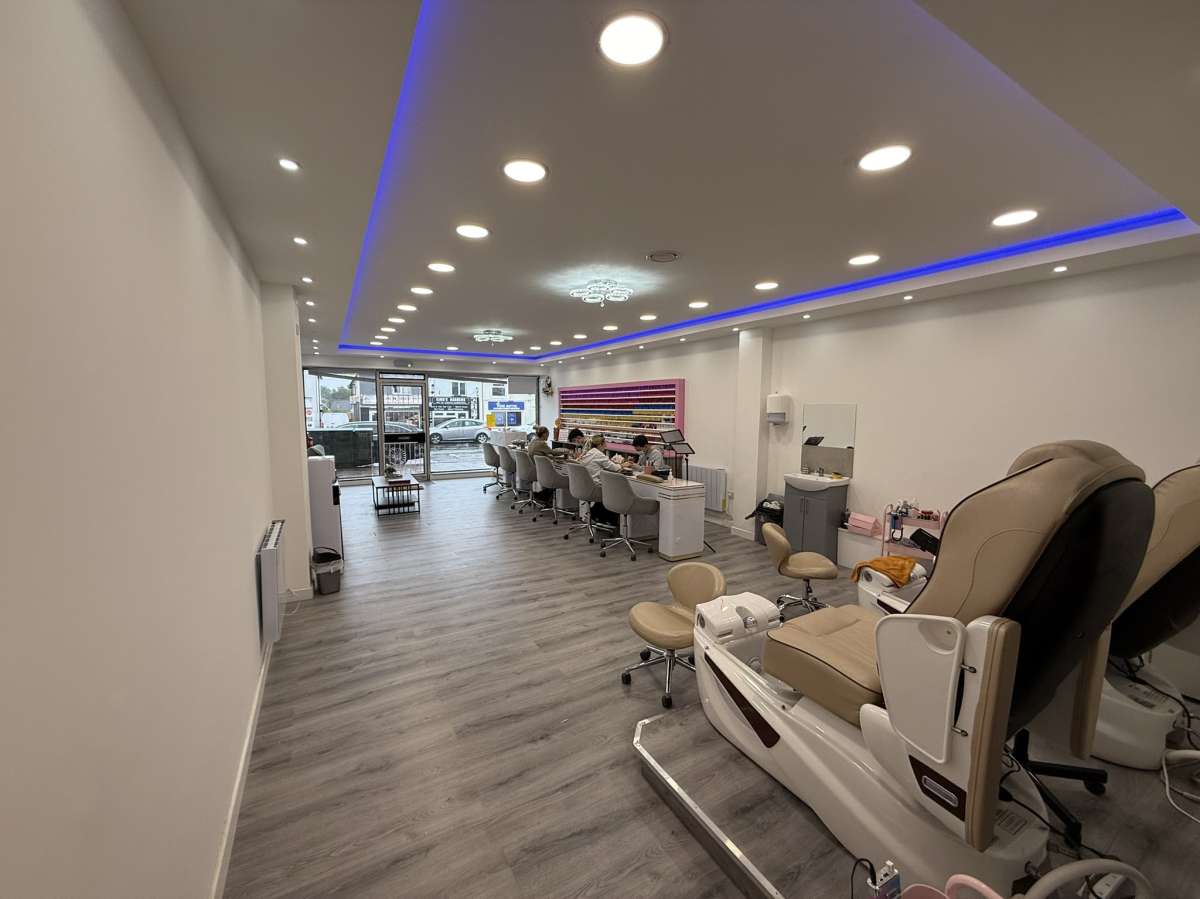 Retail/Shop in Leicester - photo 2