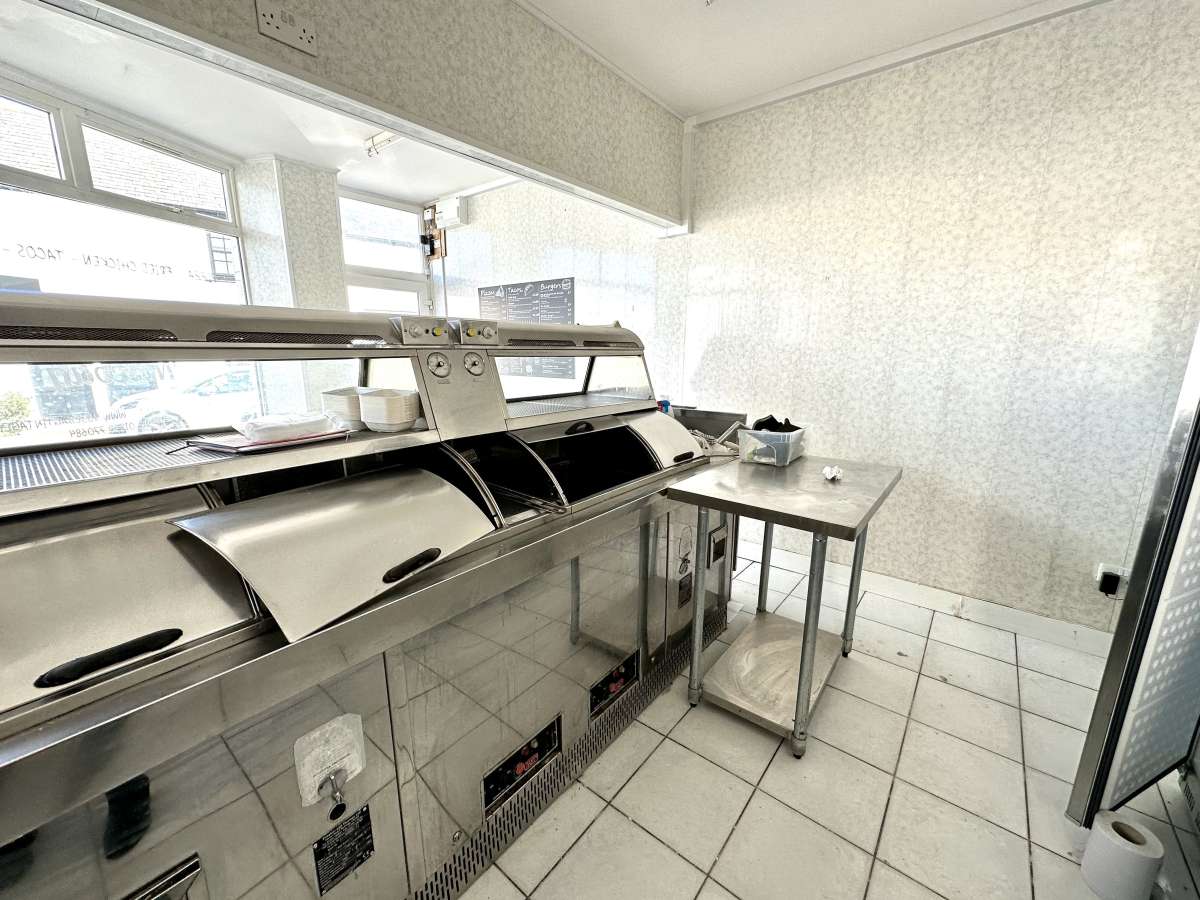 Retail/Shop in Wadebridge - photo 3