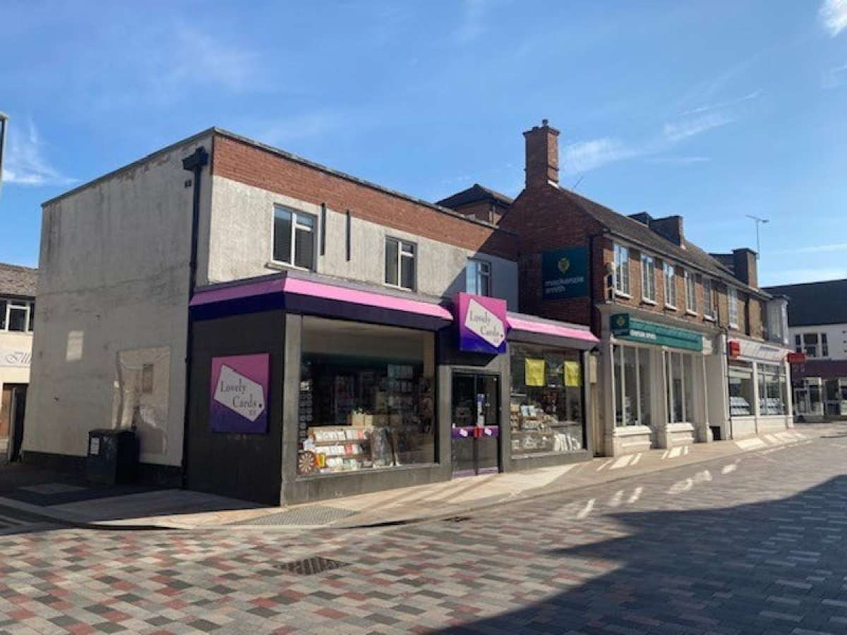 Retail/Shop in Camberley - photo 2