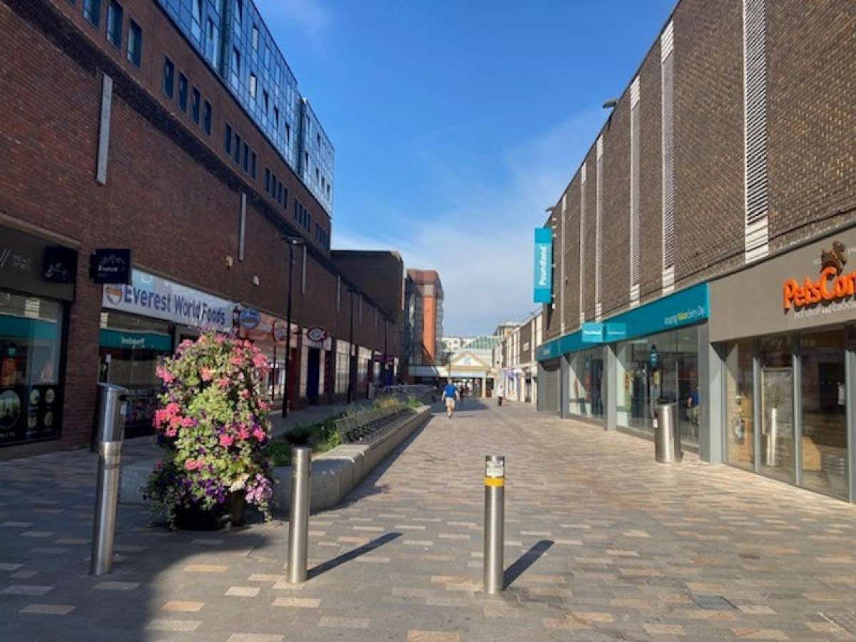 Retail/Shop in Camberley - photo 3