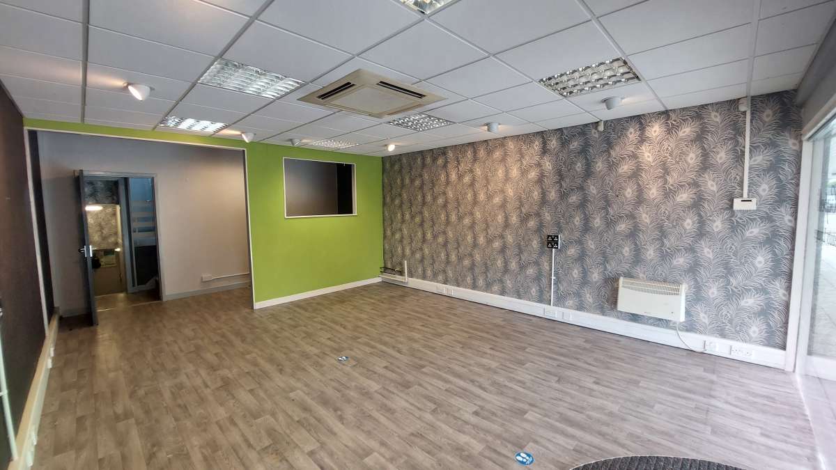 Retail/Shop in Forfar - photo 4