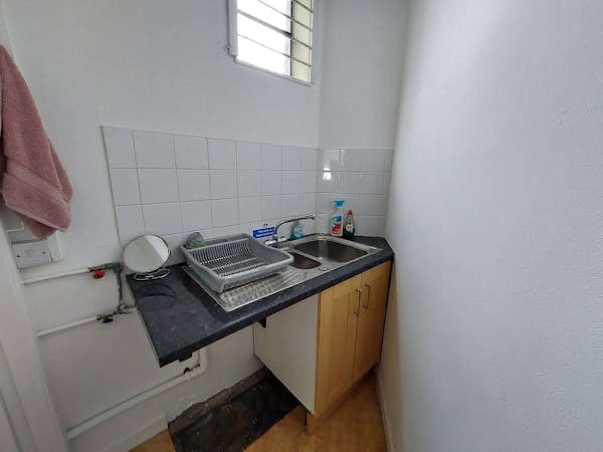 Retail/Shop in Knutsford - photo 3