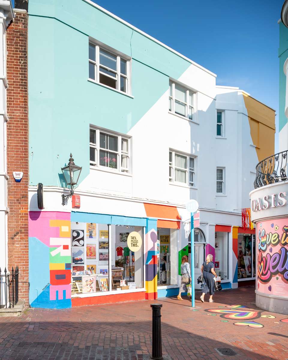 Retail/Shop in Brighton - photo 2