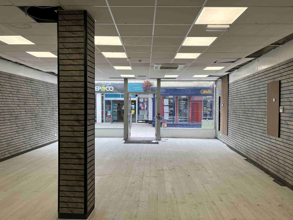 Retail/Shop in St Austell - photo 4