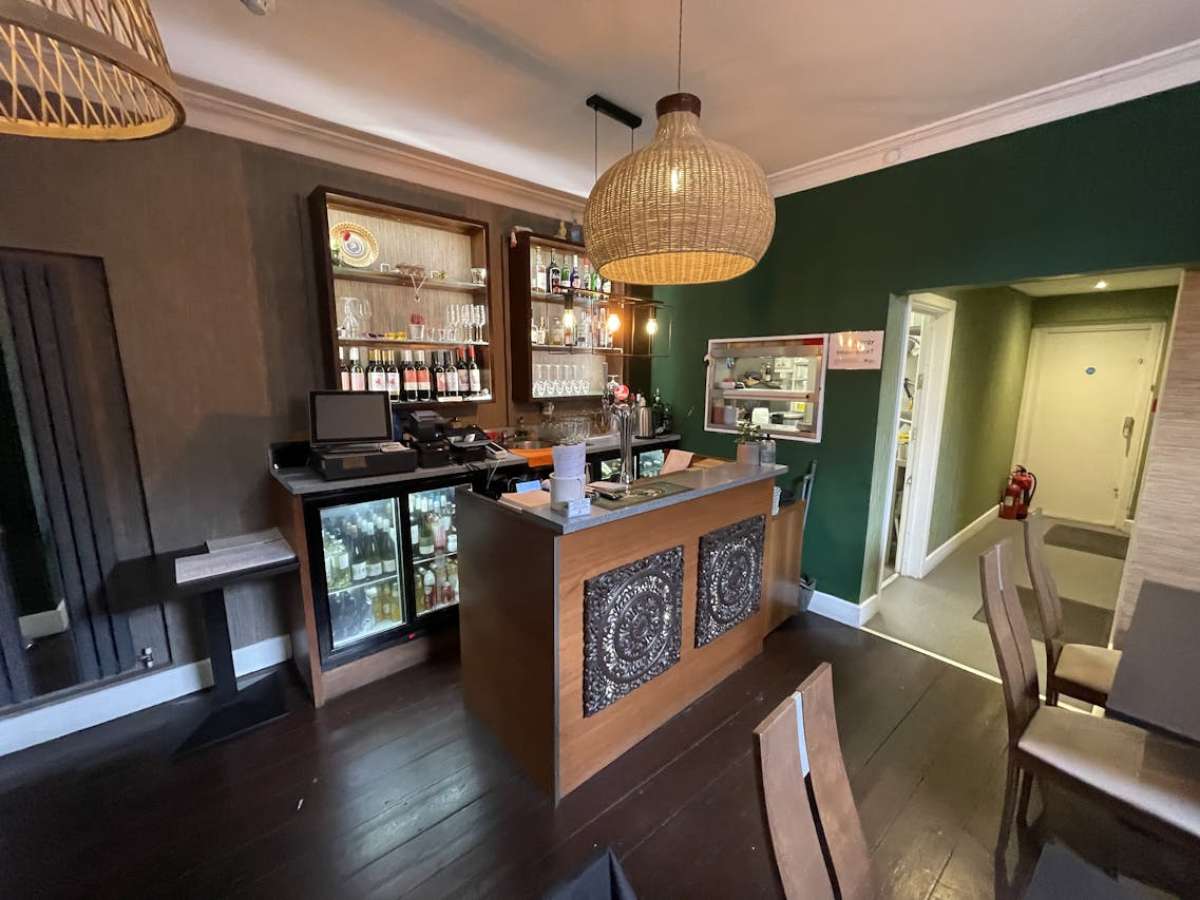 Retail/Shop in Bournemouth - photo 3