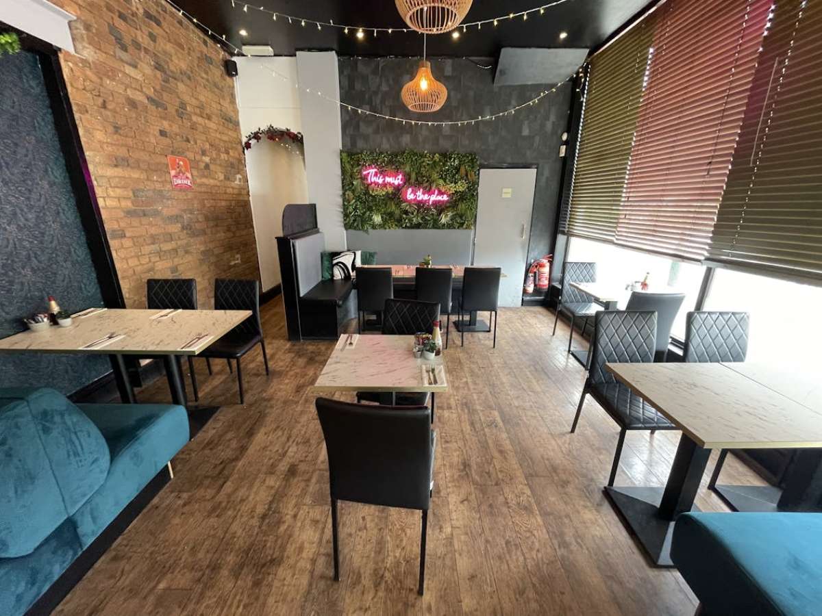 Retail/Shop in Bournemouth - photo 4