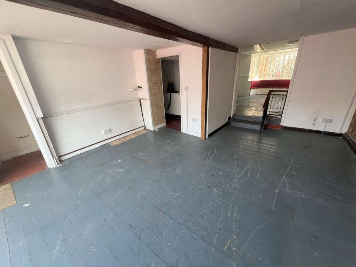 Retail/Shop in Lymington - photo 4