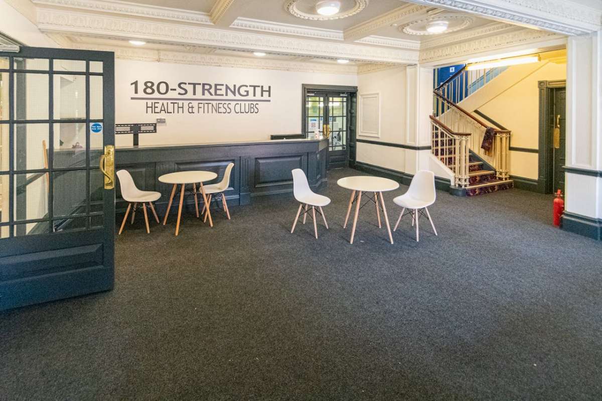 Retail/Shop in Bournemouth - photo 4